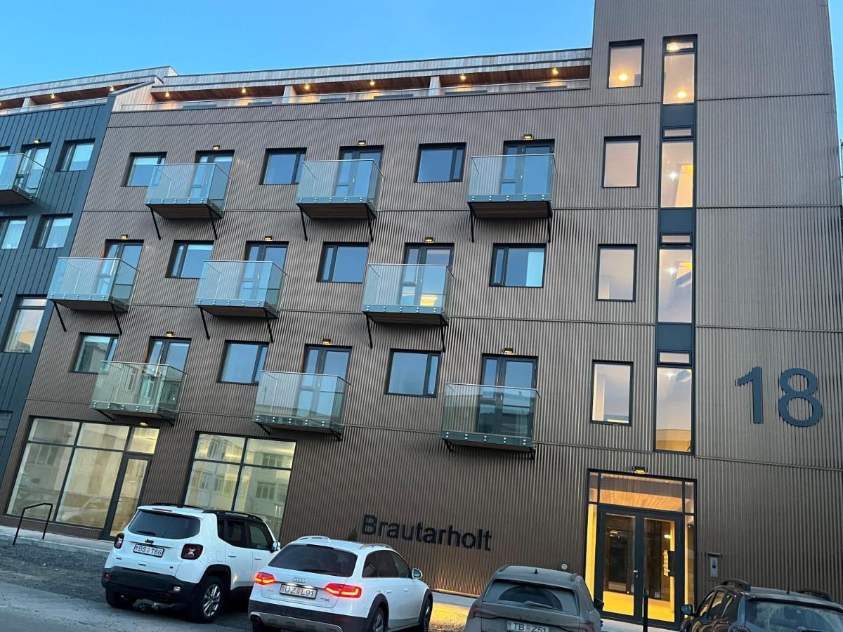 Iceland Sjf Apartments - 401 Рейкявик Екстериор снимка
